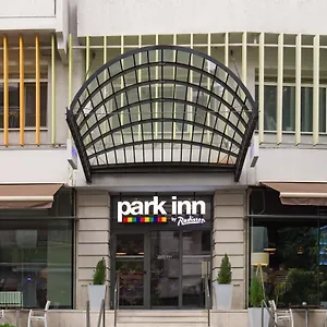 Park By Radisson & 4* Bukarest